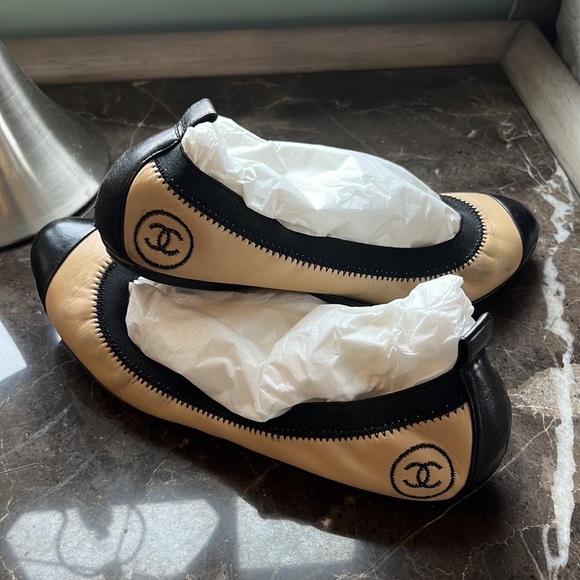 Chanel Flats - Picture 1 of 9